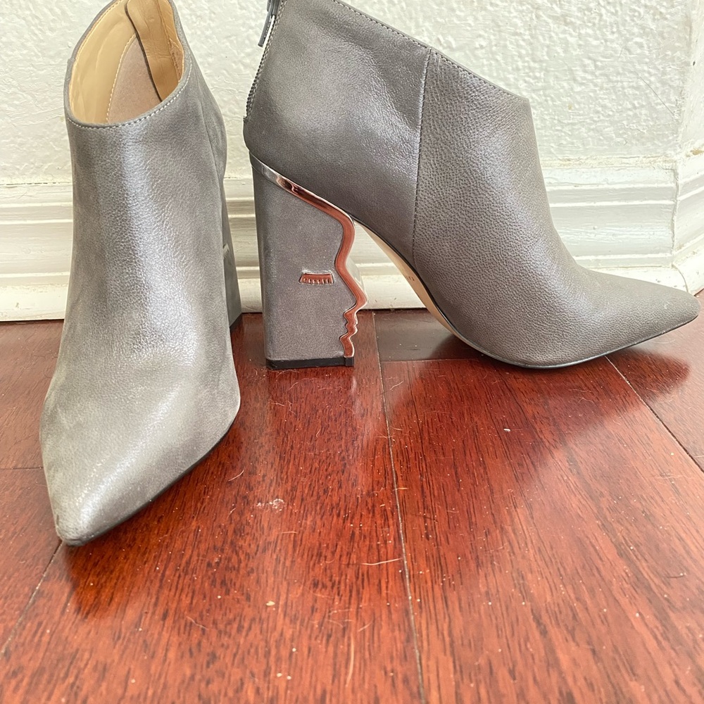 Katy Perry new silver Booties! High heels fence Desing! Size 8.5 no box!